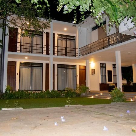 Golden Ray Villa أنرادابورام المظهر الخارجي الصورة
