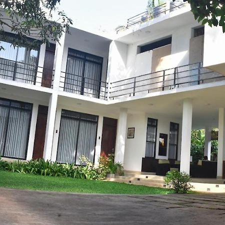 Golden Ray Villa أنرادابورام المظهر الخارجي الصورة